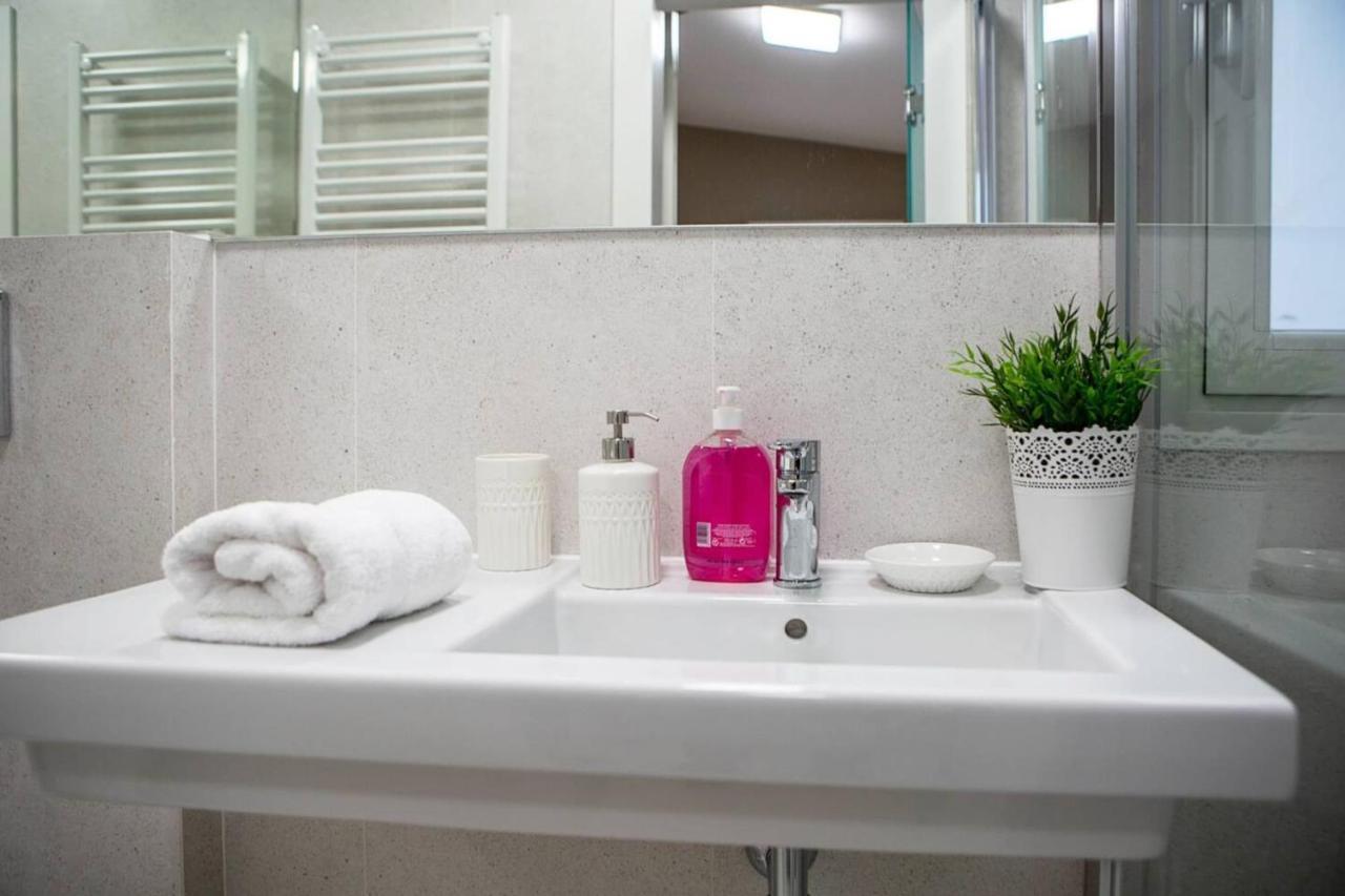 Cozy 2Bed2Bath&Patio W Bedbath In Mdrd'S Center Madri Exterior foto